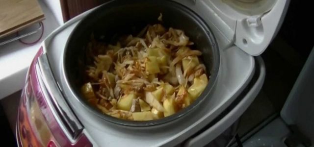 Картошка с мясом в мультиварке