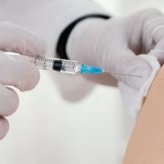 Педиатр Халилова сообщила о влиянии прививки на иммунитет